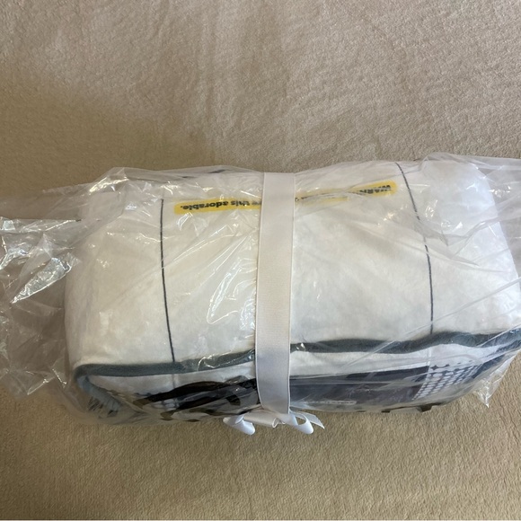 Glowforge Laser Limited Edition White Mascot Plushie - Picture 3 of 8